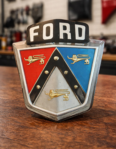 1950 Ford EARLY RARE Emblem Crest Ornament - Broken Tabs - One Piece Plastic