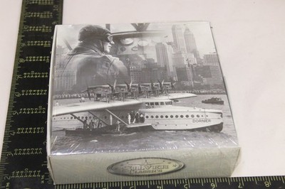 MK32 Freighte Atlas Editions 1:200 Diecast Airplane Silver Classics 7504-021 NEW