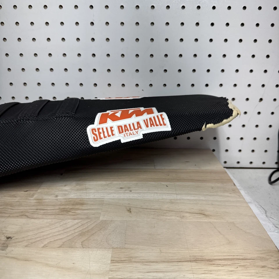 ASIENTO DE CARRERAS DE FÁBRICA OEM KTM 125 150 250 300 350 450 500 SX SXF EXCF 79707240000 Foto 4 de 4