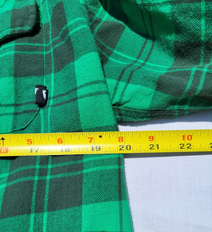 Famous Stars and Straps Shirt Mens 2XL Green Plaid Button Down Y2K Skater Street - Image 4 of 4