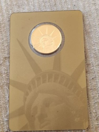 1/4 Lady Liberty cook Island gold coin it is in the original case