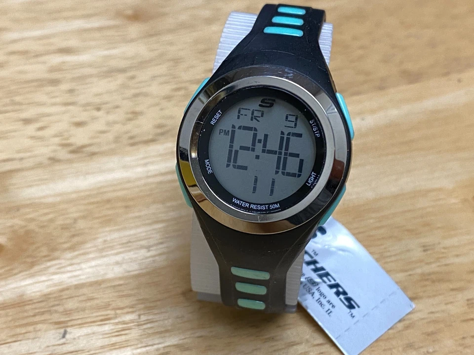 Reloj Skecher Digital Cuarzo Mujer 50m Plateado Negro Alarma Cronógrafo Batería Nueva Foto 2 de 4