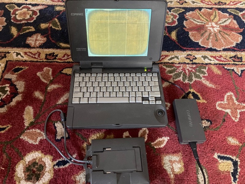 Compaq Contura 4/25 computer with power supply and disc drive as is ship tomorro