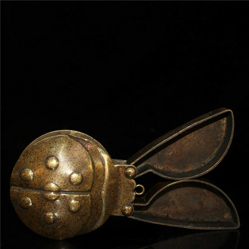 Joyero Ladybug hecho a mano de latón puro chino de colección antigua Foto 3 de 4