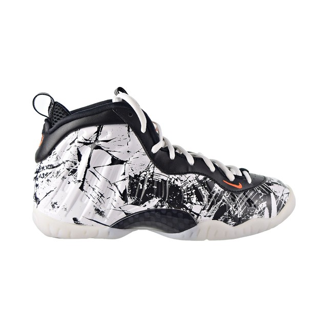 posite sneakers