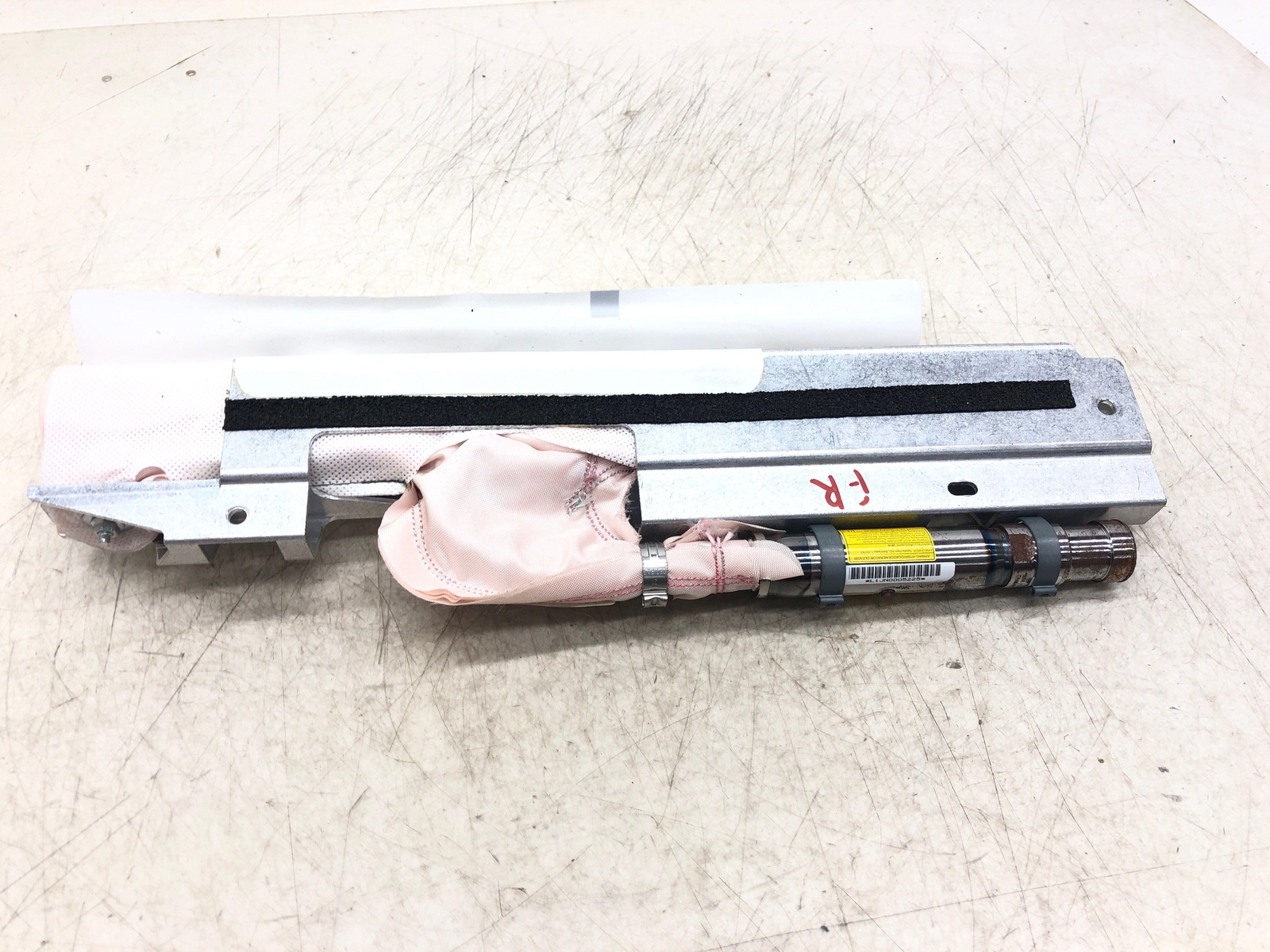 ASTON MARTIN RAPIDE FRONT RIGHT PASSENGER DOOR MOUNTED SRS AIR BAG AD43B14K159AE