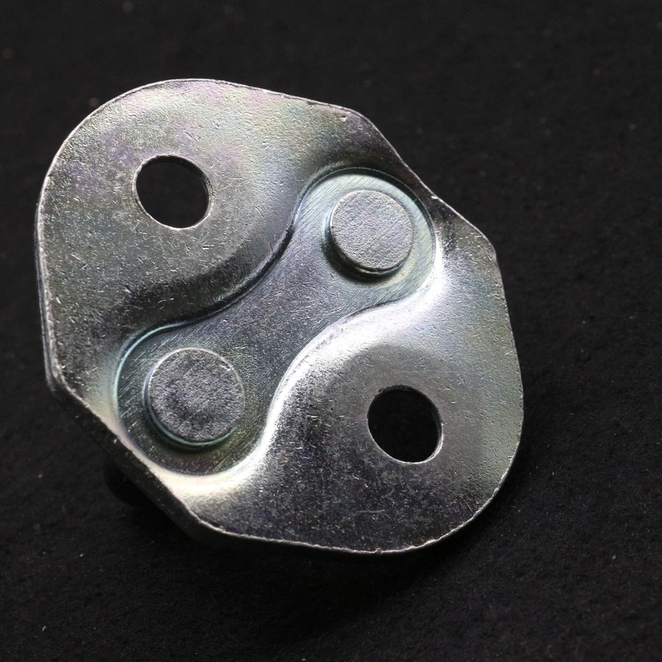 2 Pcs Door Lock Buckle Catch Latch For Mitsubishi Montero 3000GT Mirage MB626247 - Image 3 of 4