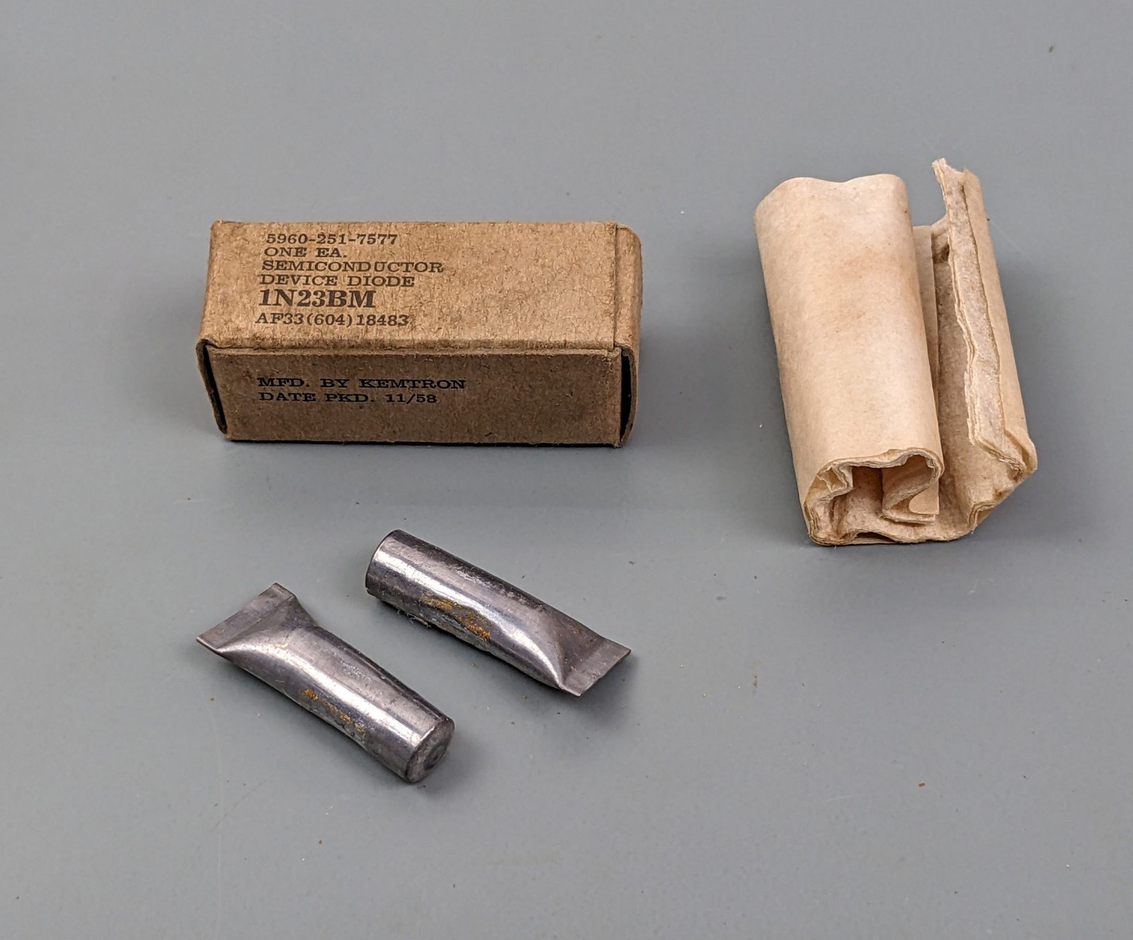 KEMTRON 1N23BM Microwave Mixer Diode