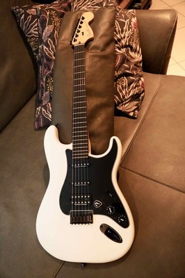 Fender Player Hardtail Stratocaster ADV