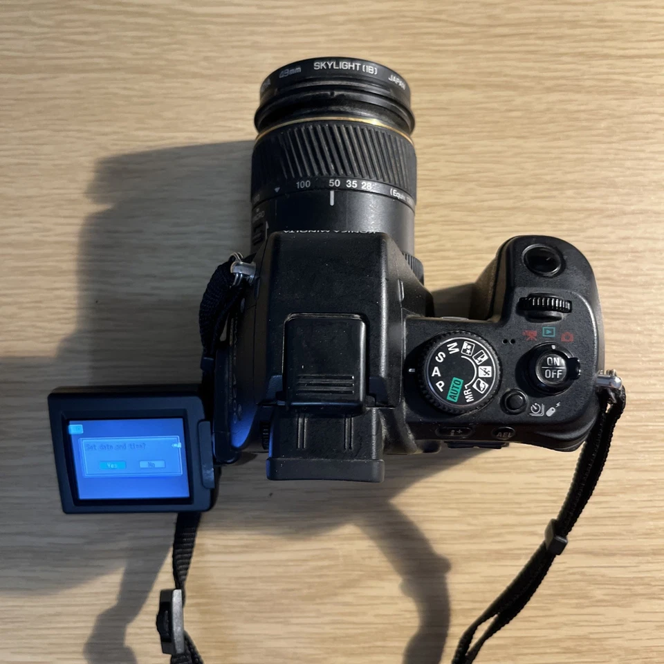 Konica Minolta DiMAGE A200 8MP 28-200 Zoom Digital Camera | BNIB Battery/Charger - Image 4 of 4