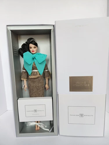 Integrity Fashion Royalty Little Vintage Ensemble Veronique Perrin NRFB
