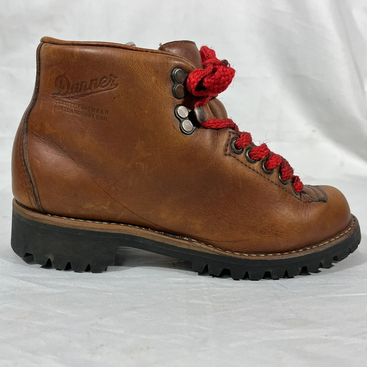 Vintage style hiking boots discount