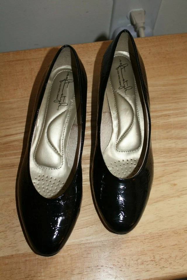 Cuña de charol cocodrilo negro estilo suave Angel II, para mujer talla 8M con caja Foto 2 de 4