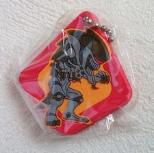BANDAI CHOCOVADER RUBBER PLATE KEY CHAIN/ SPACE BEAST ALIEN /Invader /NEW