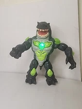Beast Labs Shark Beast Creator Articulated Action Figure Lights & Sounds Toy