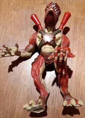 2003 Shogakukan Wizards Fire Sweeper Burning Hellion Action Figure