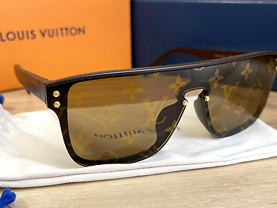 Louis Vuitton LV Waimea Square Sunglasses Yellow Plastic. Size E