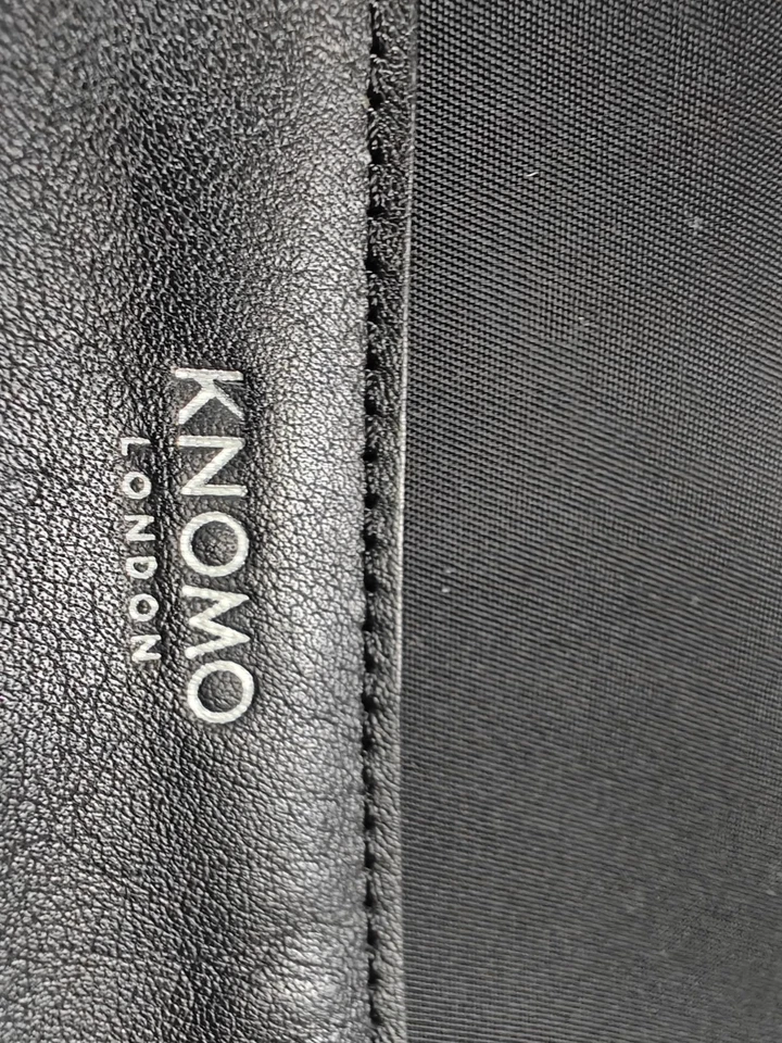 Mochila feminina para laptop Knomo preta/cromo com zíper Clifford - Imagem 3 de 4