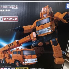 Takara Tomy Transformers Masterpiece MP-35 Grapple Autobot