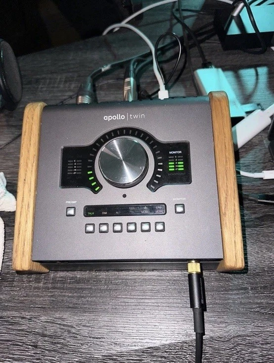 Apollo Twin MkII Twin Duo W/ Genuine Apple Adapters For Thunderbolt 3 - Image 2 of 4