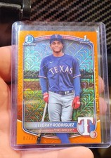 2025 Bowman Chrome - Prospects Elorky Rodriguez  Orange Mojo Refractor /25 (RC)
