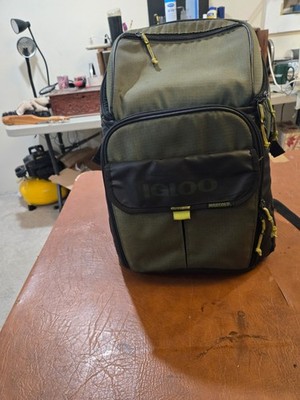 Igloo Sportsman  Back Pack Cooler Max Cold