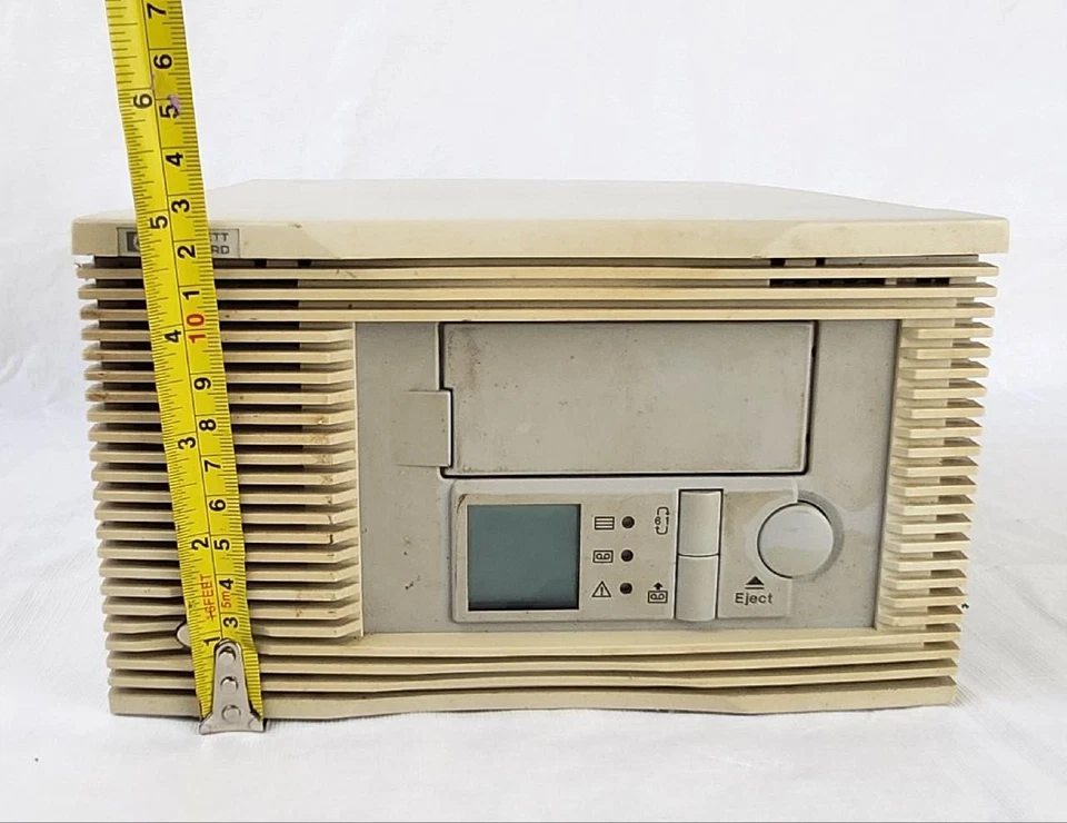 Hewlett-Packard HP C6366A 72GB SCSI Tape Drive External 72GB DDS3 DAT Autoloader - Image 3 of 4