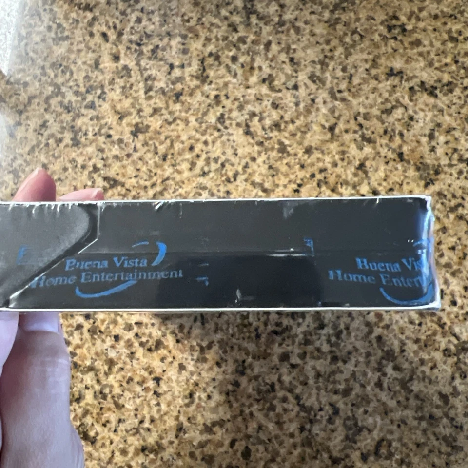 Disney Exclusive Lady And The Tramp 50th Anniversary Edition VHS Movie Sealed - Image 2 of 4