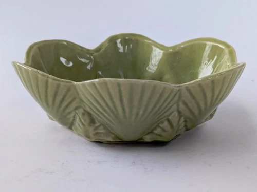 Vintage Shawnee Pottery Sage Green Oval Shell Scallop 154 Planter/Candy Dish