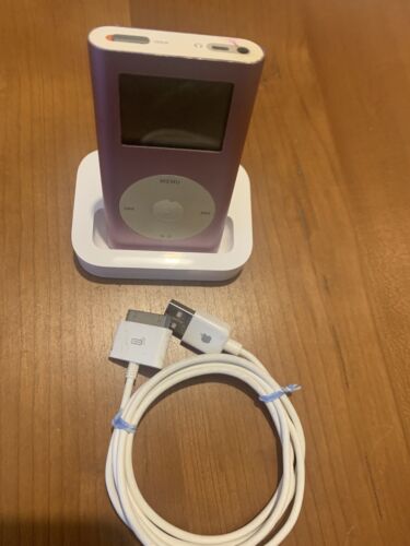 Apple iPod Classic White Dock -Model M9602GA. Excellent Condition w/Apple cord - Picture 4 of 8