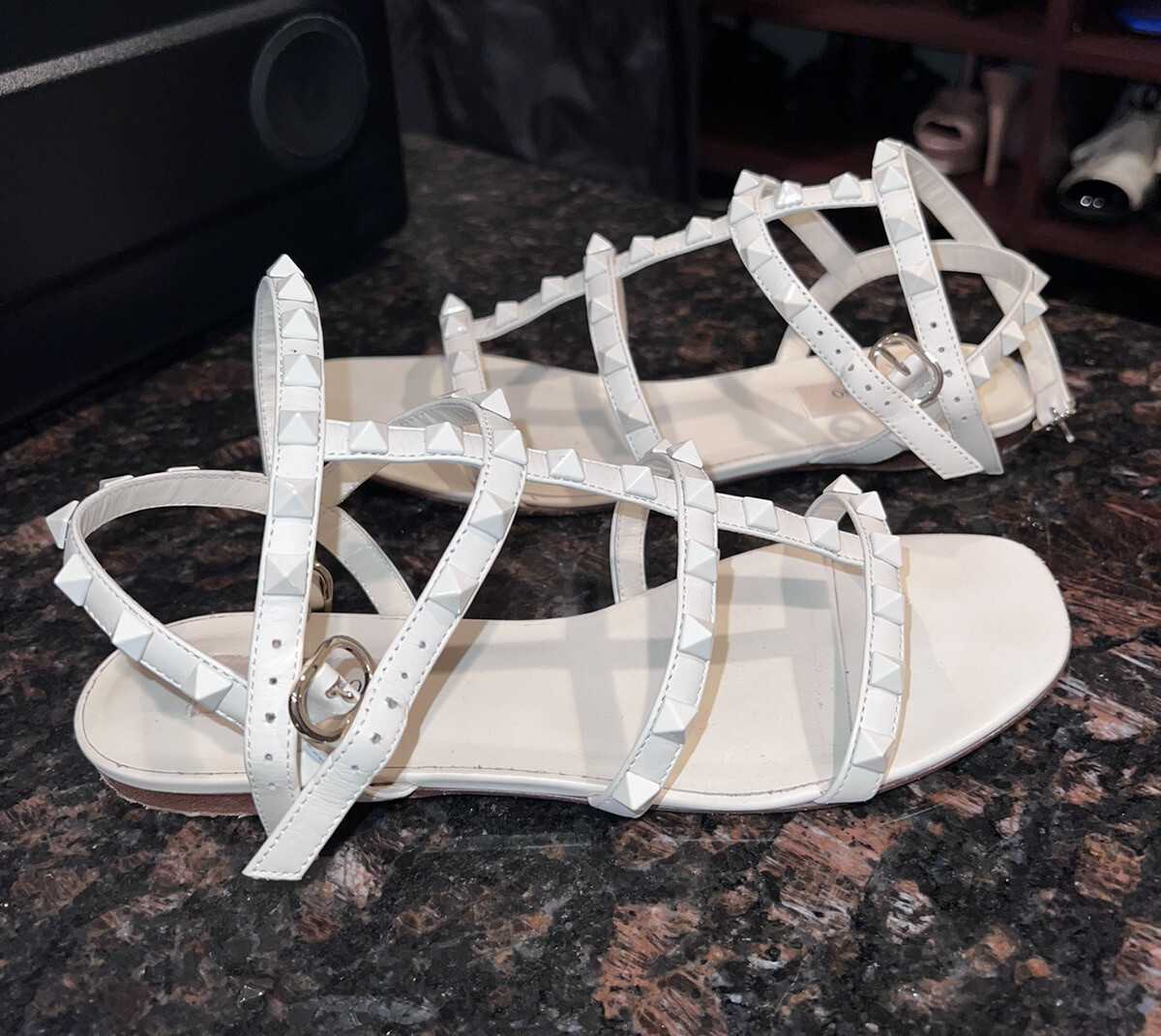 Valentino rockstud flat sandal 37.5 White Leather | eBay Valentino rockstud flat sandal 37.5 White Leather | eBay