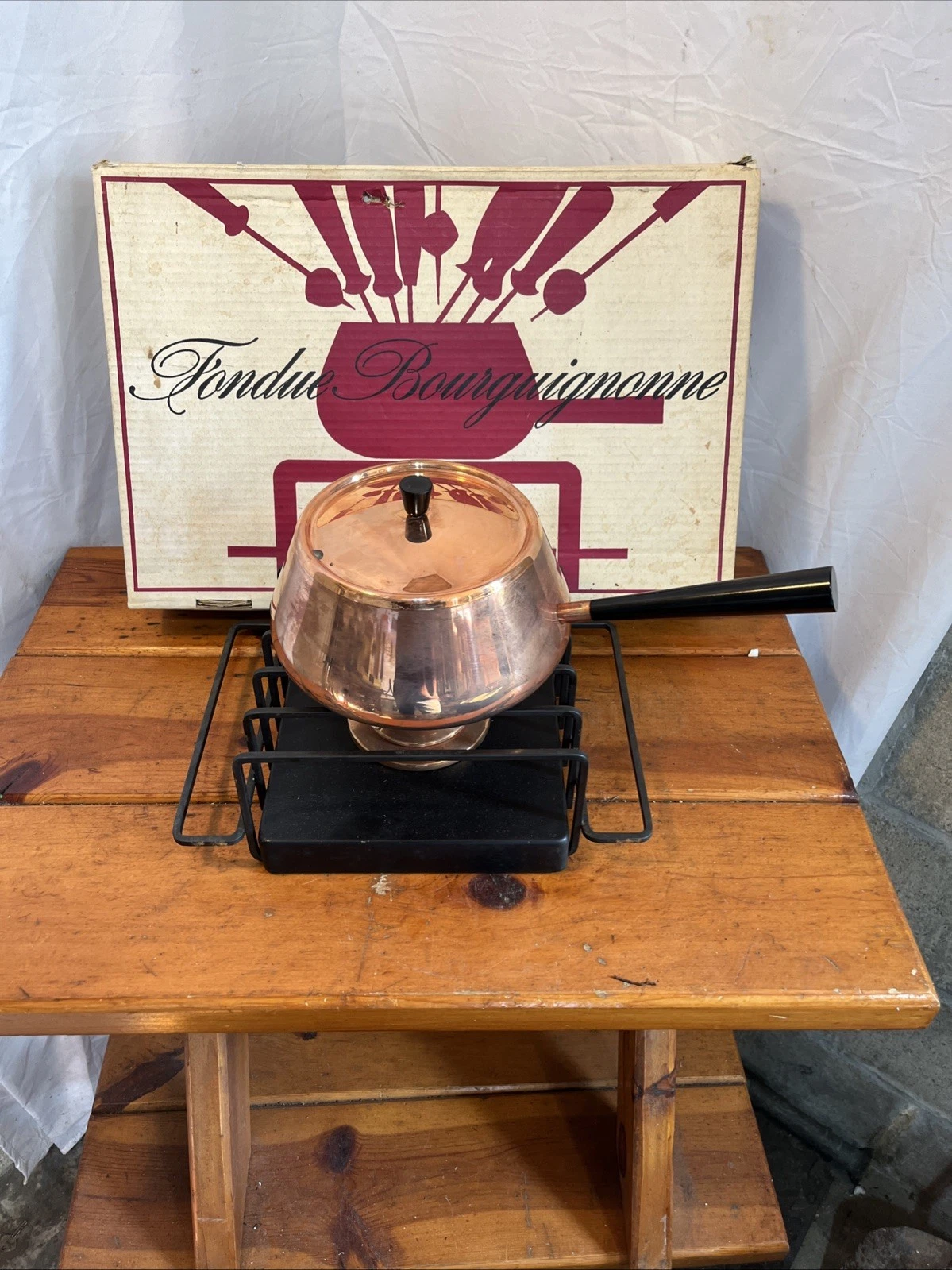 Vintage Fondue Set Spring Switzerland Copper Stainless Steel Original Box Great!
Opens in a new wind