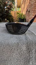 Titleist 913D3 RH 10.5 degree loft/ Diamana Mitsubshi Rayon Graphite RED