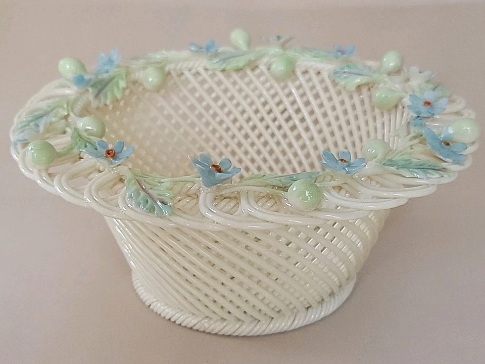 Cesta Belleek Fermanagh 6" cuenco tejido Forget Me Not Flowers hueso marfil irlandés Foto 4 de 4