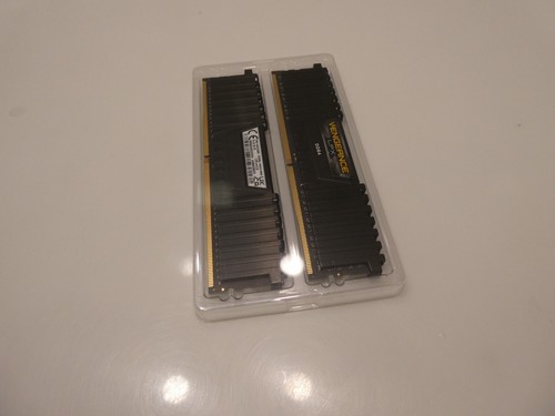 Corsair Vengeance LPX 16GB (2x8GB) DDR4 3200MHz C16 Desktop Gaming Memory Black - Picture 3 of 4