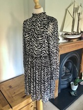 Abito Zara bianco e nero zebrato animale potato tulle S UK10