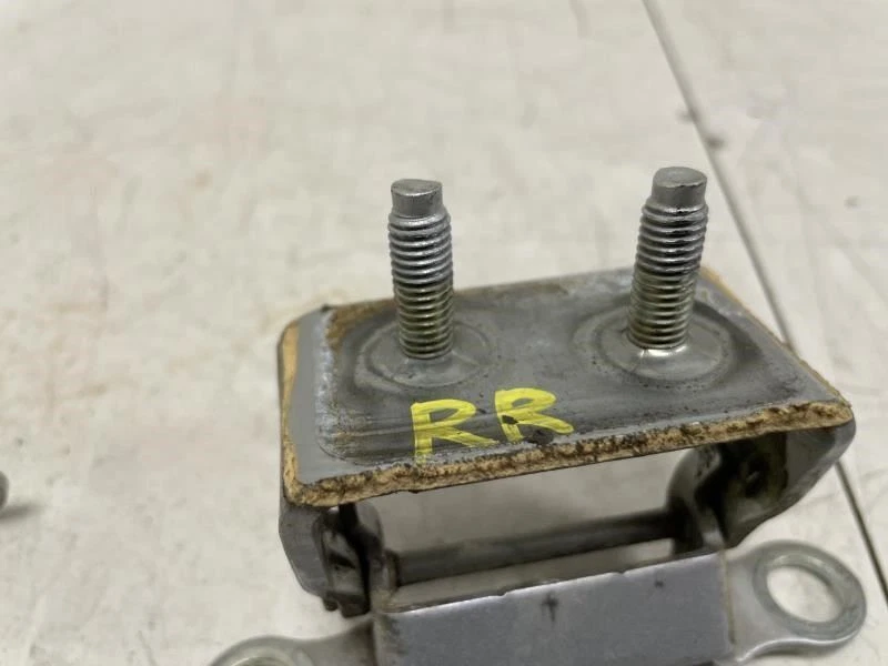 VOLVO V50 T5 2005 PUERTA TRASERA IZQUIERDA Y DERECHA BISAGRAS FÁBRICA Foto 2 de 4