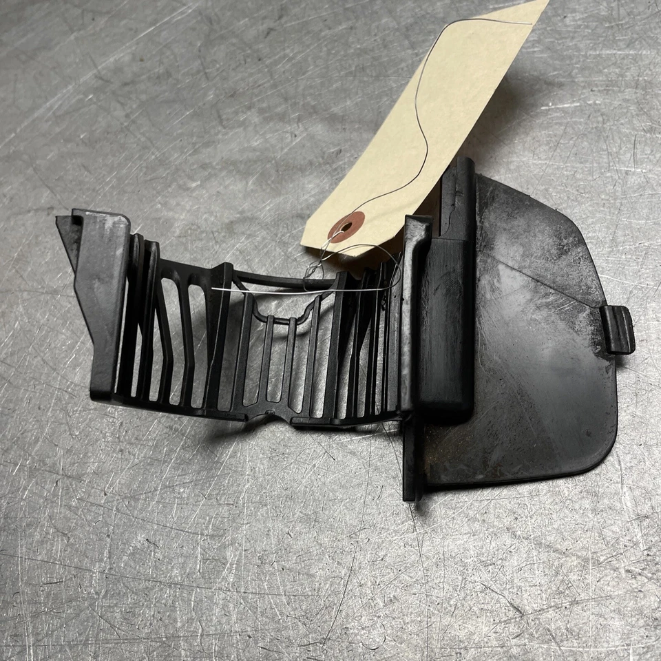 OEM GOOD USED RED MAX BCZ230TS STRING TRIMMER ENGINE COVER 5895773 - Image 2 of 2