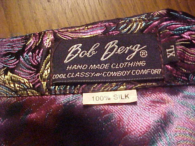 NWOT MENS VERY RARE BOB BERG WESTERN IRIDESCENT SILK SHIRT 2 POCKETS  XLG. SLIM - Image 3 of 4