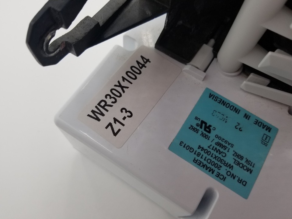 WR30X10044 GE Refrigerator Ice Maker Z13 eBay