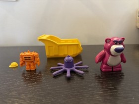 LEGO Toy Story: Lotso's Dump Truck (7789) Minifigures And Parts