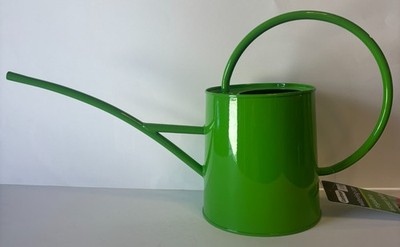 Gardman GREEN metal Water can .5 gal / 2L