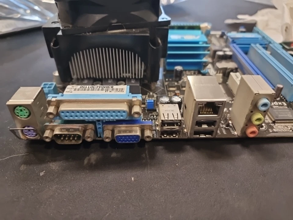 Kit CPU Intel Quad Q6600 Scheda Madre Asus P5g41T-MLX Ram4gb Kingston - Immagine 4 di 4