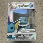 Pokemon Center Funko Pop! Pokemon Vaporeon Pearlescent 627 – PC Exclusive!