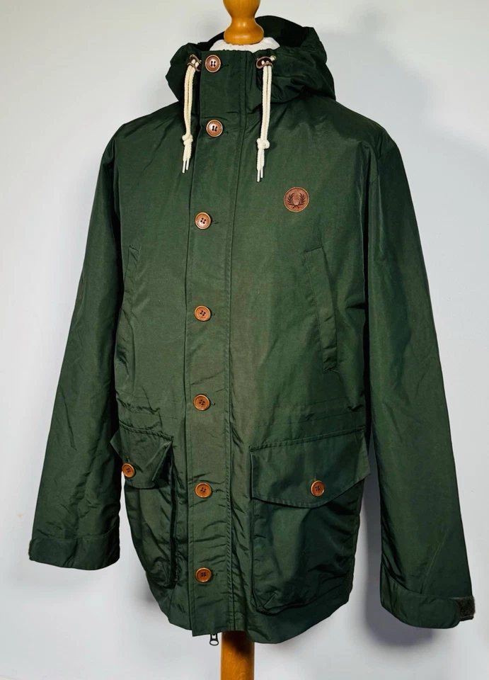 Fred Perry Offshore Hooded Parka SIZE MEDIUM Hunting Green Mod Scooter Casuals - Image 2 of 4