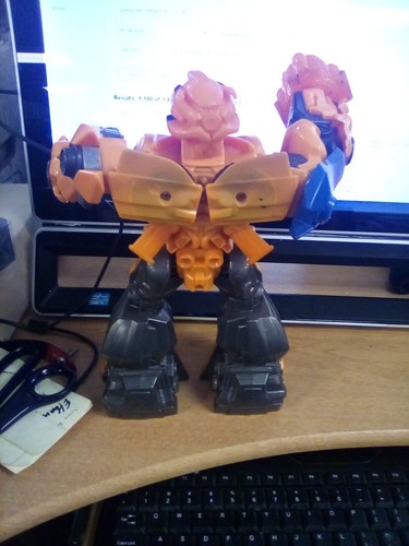 Figura de acción Transformers: *Bumblebee*, Talking 10" *Suelta* *Tal cual* - Imagen 3 de 3