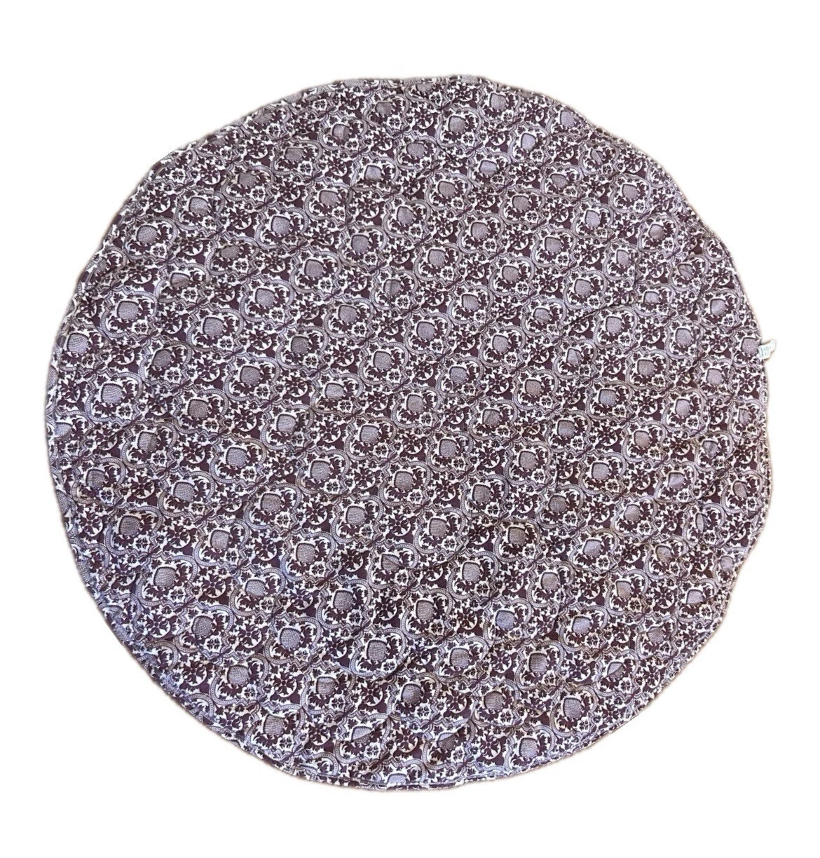 Kate Quinn Mauve Floral Quilted Round Play Mat- EUC- 100% Organic Cotton
Opens in a new window or ta