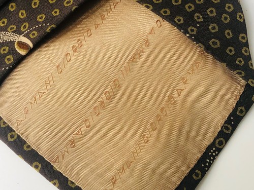 Vintage Giorgio Armani necktie made in Italy Three And half inches wide - Picture 6 of 7