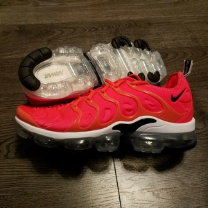 air vapormax plus overbranding