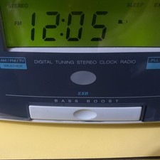 Vintage Zenith Z212G AM/FM Stereo/TV Digital ...